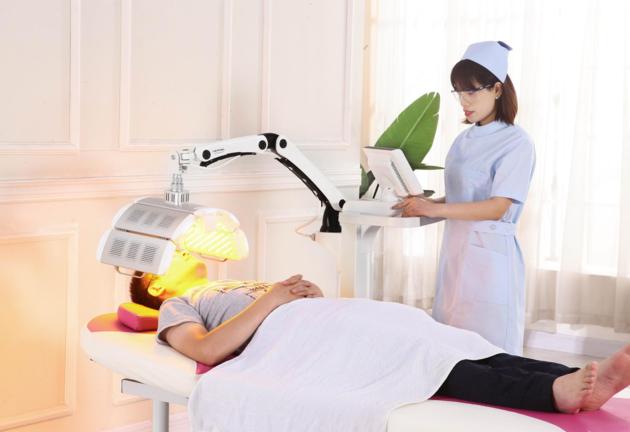 Powerful Photodynamic Therapy LED Light For