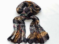 Elastic woven scarf