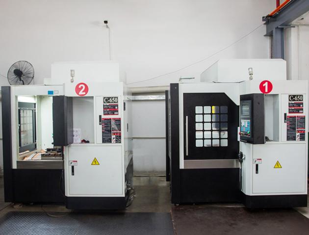 CNC miller machine manufacturing and processing products