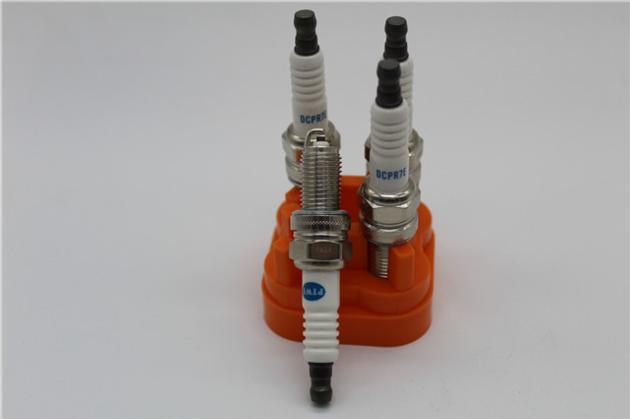 Best Selling OEM DCPR7E engine spark plug for engine