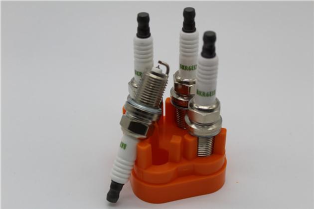 High Quality Auto Spark Plug K6RTI BKR6EIX FR7DPP10 0241240585 for AC BMW CATERHAM DAIHATSU OPEL PAN