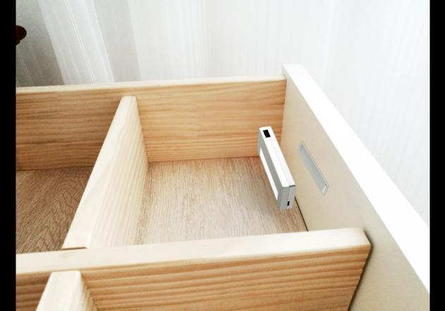 Mini drawer light