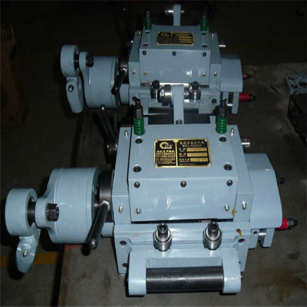 high speed roll feeder 