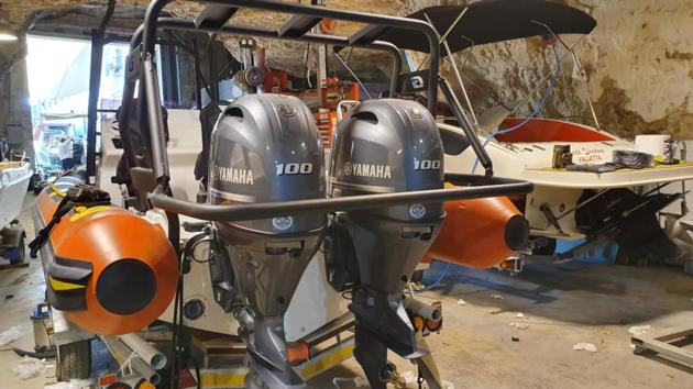 Slightly Used Yamaha 100HP 4-Stroke Outboard Motor Engine