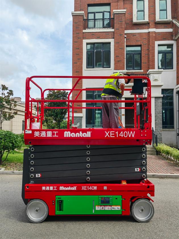 Electric Self Propelled Scissor Lifts XE140W
