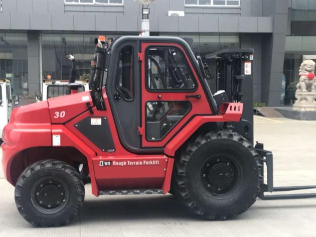 Rough Terrain Forklifts