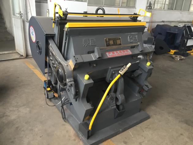 Manual Creasing And Die Cutting Machine