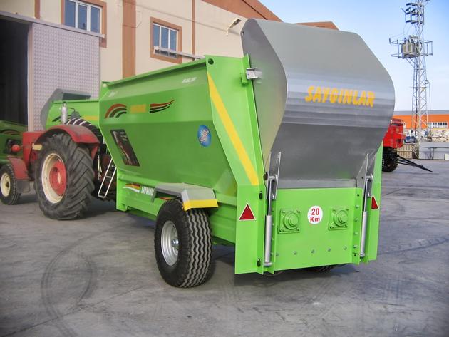 TMR Wagon Feed Mixer 8m3 Double