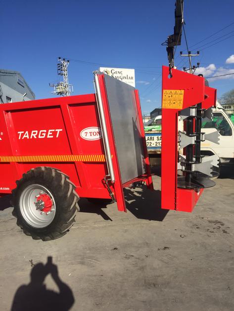 Manure Spreader 7 Tons