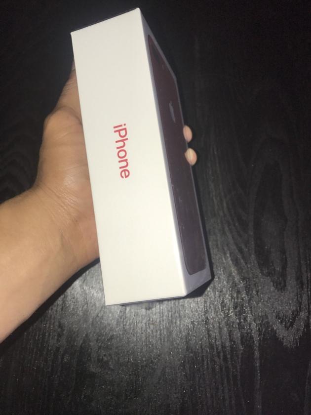 Apple IPhone 7 Plus RED