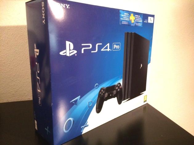 Play Station 4 PS4 PRO Console 1TB 10 GAMES & 2 controllers