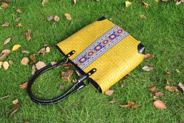 Eco Friendly Yellow Seagrass Straw Crossbody