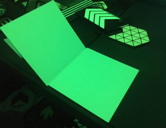 photoluminescent rigid board High brightness and long afterglow