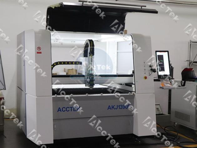Small Precision Fiber Laser Cutting Machine