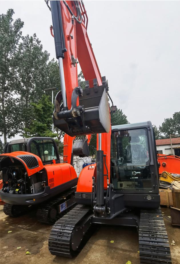 AEMK DX60LC-C Excavator DOOSAN CUMMINS engine Kawasaki hydraulic pump Excavator