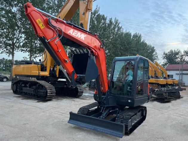 AEMK DX60LC C Excavator DOOSAN CUMMINS