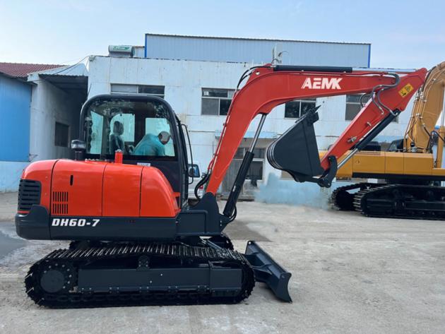 AEMK DX60LC C Excavator DOOSAN CUMMINS