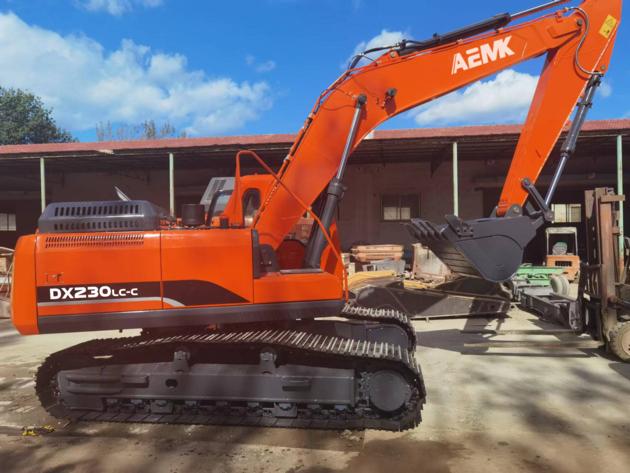 AEMK DX230LC C Excavator DOOSAN CUMMINS
