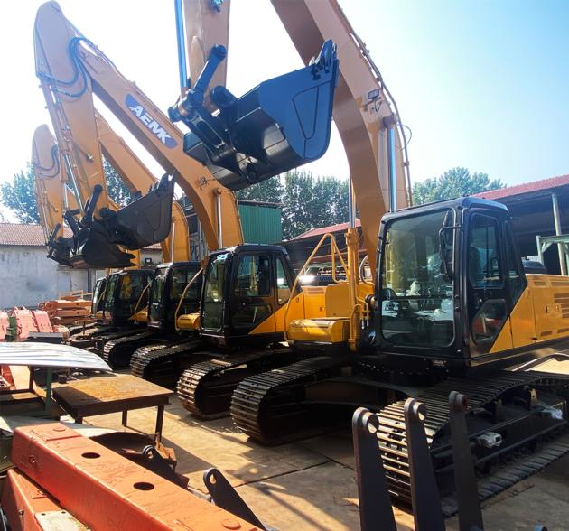 AEMK DX230LC C Excavator DOOSAN CUMMINS
