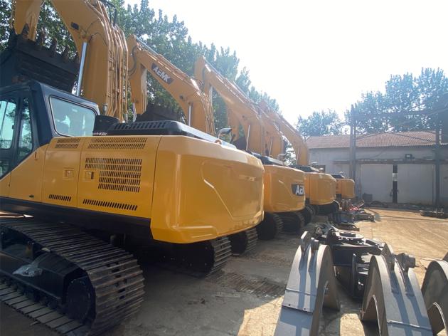 AEMK DX230LC C Excavator DOOSAN CUMMINS