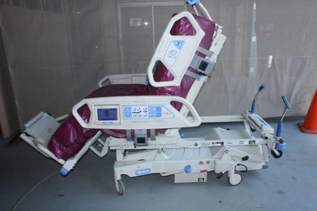 HB P1900 Beds W Mattress