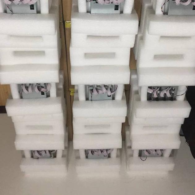 Bitmain Antminer S9 14TH/s with original Power supply  