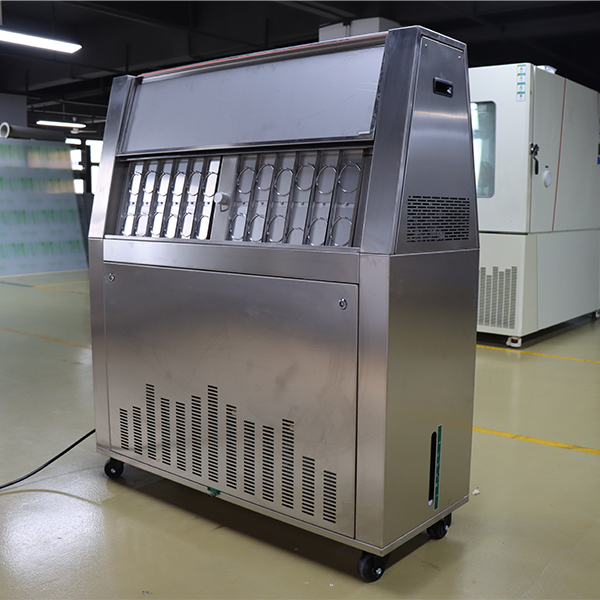 Sun resistance. Uv aging chamber test of artificial light source