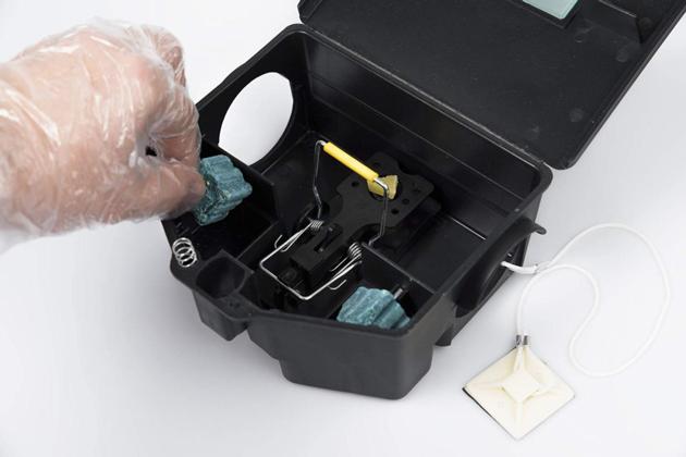 Humane Plastic Locking Rodent Mouse Bait