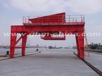 Railed type hopper
