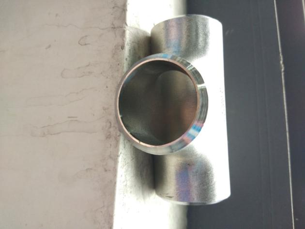 Butt-welding Pipe Fittings Butt-welding Equal Tee ASTM A815 UNS S32205 2'' SCH10 ASME B16.9  Duplex 