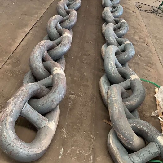 Anchor Chain With Attachment Mooring Weight