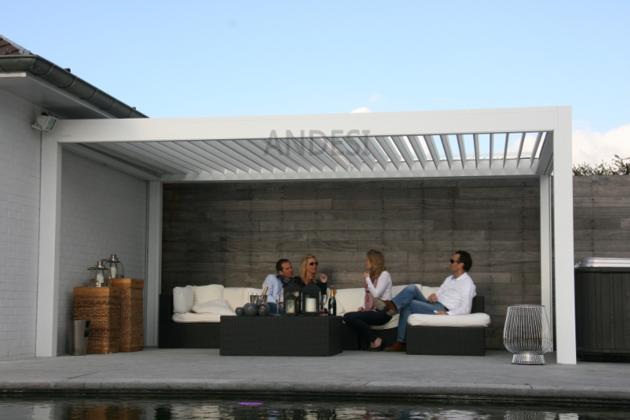 Aluminum Pergola With Louver Roof For