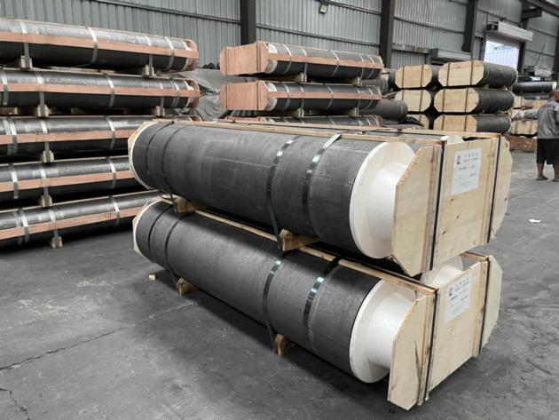 UHP 700mm Graphite Electrode