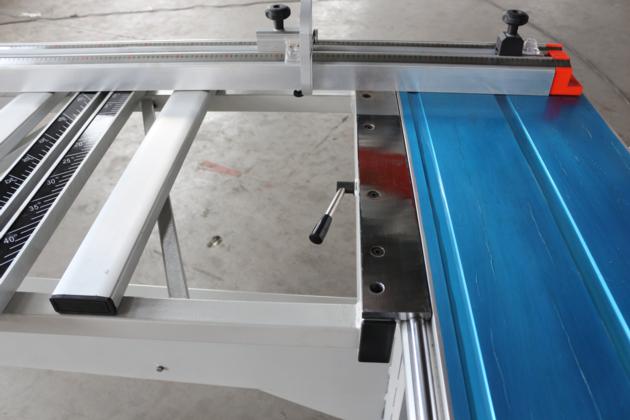 SLIDING TABLE SAW MJ6132C