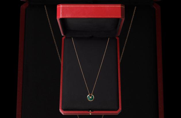 AMULETTE NECKLACE