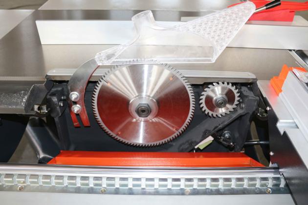 SLIDING TABLE SAW MJ6132C