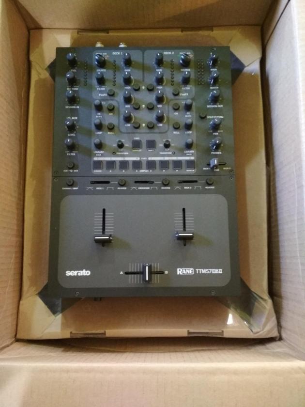 Rane TTM57 MK2 MKII Serato DJ Mixer------800Euro