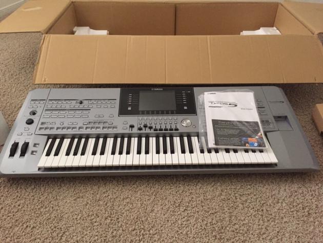 Yamaha Tyros 5 Workstation Keyboard==========2600Euro