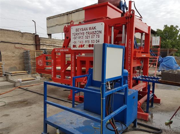 CONCRETE HOLLOW BLOCK PAVING CURBSTONE MACHINE