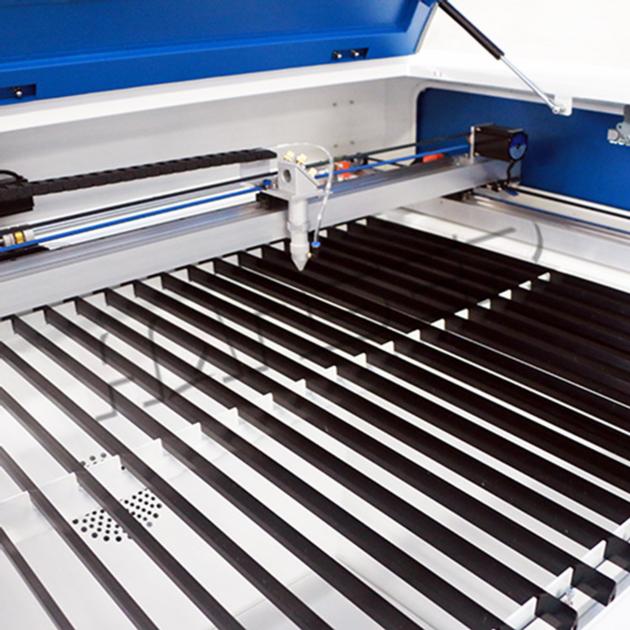 CO2 Laser Engraving And Cutting Machine