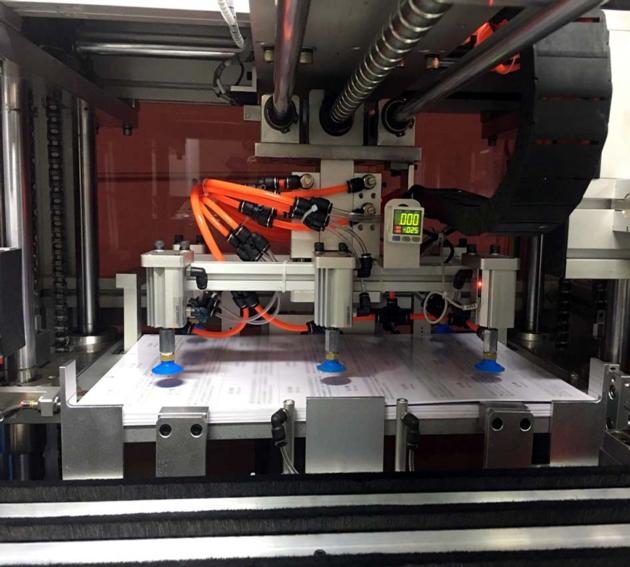 Full Automatic Plastic Card Puncher YLFP