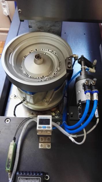 Contactless IC Module Picking Placing Machine