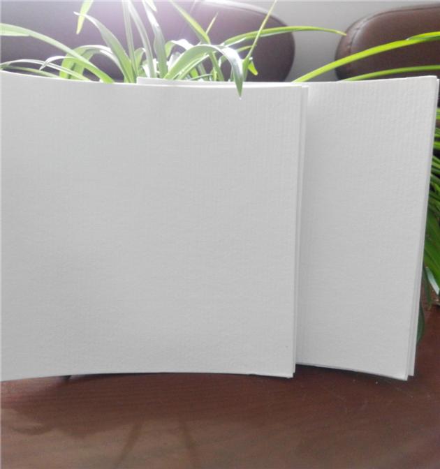 bleached and natural wheat straw pulp