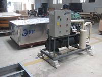 Block ice machine
