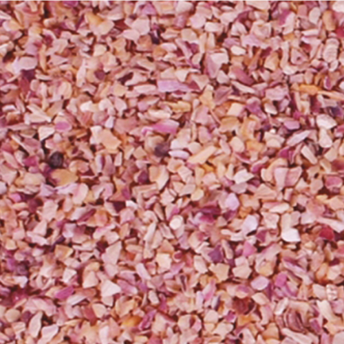 Dehydrated red onion minced