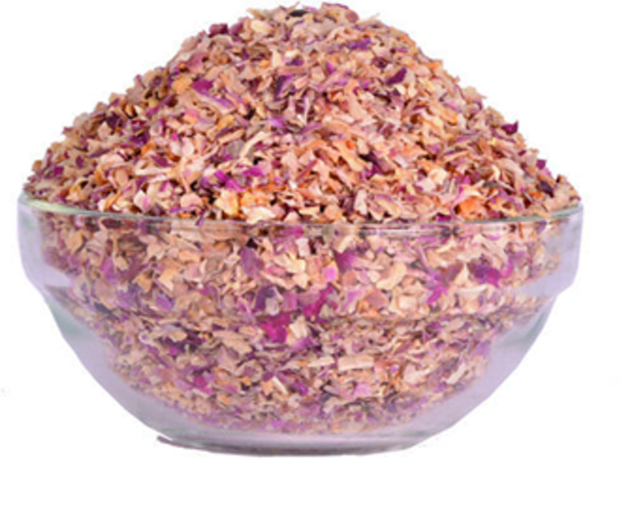 Dehydrated red onion flakes