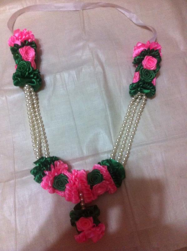 Satin Ribbon Garland 8 Inches