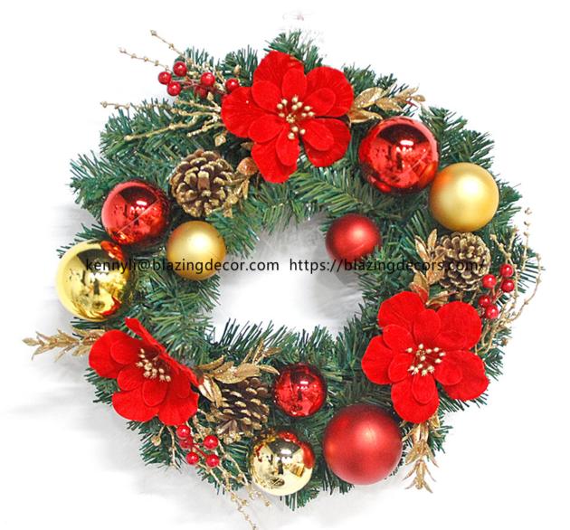 Hot Selling Decorative Christmas Wreath with Ornaments