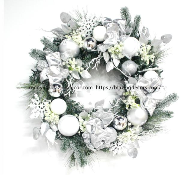 Hot Selling Decorative Christmas Wreath With