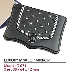 cosmetic mirror